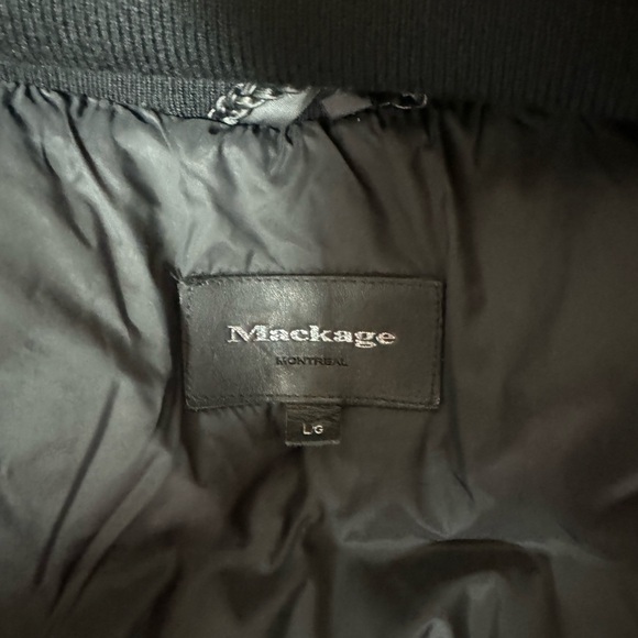 MACKAGE ADALI JACKET BLACK WITH NATURAL FUR TRIM - Picture 8 of 12